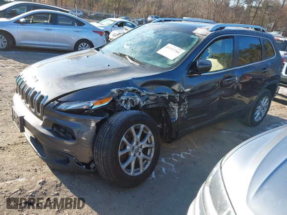 2015 Jeep Cherokee Latitude with VIN 1C4PJMCSXFW725644, listed as a IAAI auction lot 41312764 with 191,714 mi miles and . Bid and sale history available at DreamBid. Image 2.