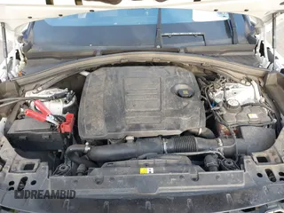2019 Land Rover Range Rover Velar R-Dynamic SE with VIN SALYL2EX9KA782364, listed as a IAAI auction lot 41775991 with 66,966 mi miles and . Bid and sale history available at DreamBid. Image 10.