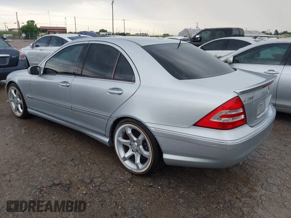 2007 Mercedes-Benz C 230 Sport с VIN WDBRF52H17F923745, выставлен на аукционе IAAI как лот 42195443 с пробегом 163 999 миль миль и . История ставок и продаж доступна на DreamBid. Изображение 3.