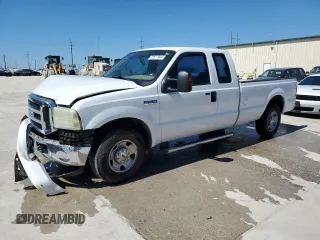 2006 Ford F-250 XL z VIN 1FTSX20596EA08170, wystawiony jako Copart lot #73577904 z przebiegiem 257 593 mil mil oraz Szkoda całkowita • Salvage title. Historia ofert i sprzedaży dostępna na DreamBid. Obrazek 1.