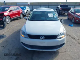 2011 Volkswagen Jetta Sedan SE w/Convenience & Sunroof with VIN 3VWDX7AJ4BM305463, listed as a IAAI auction lot 41621670 with 96,087 mi miles. Bid and sale history available at carsss.com. Image 12.