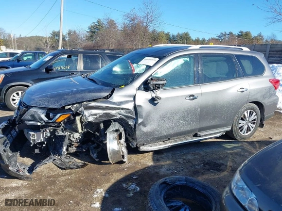 2019 Nissan Pathfinder S with VIN 5N1DR2MM7KC615917, listed as a IAAI auction lot 41420575 with NaN miles. Bid and sale history available at carsss.com. Image 14.
