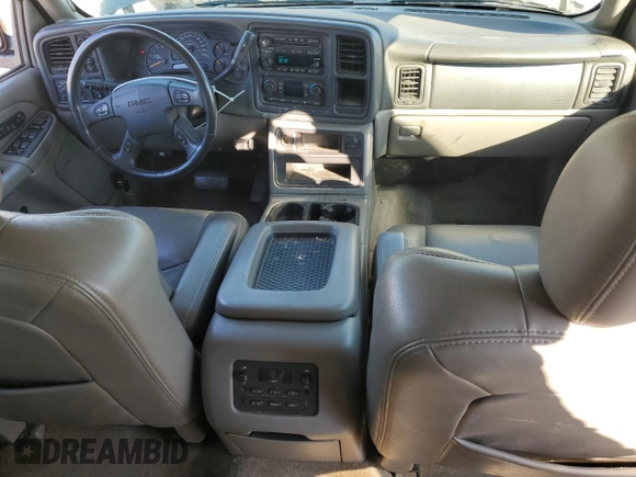 2005 GMC Yukon XL SLT with VIN 1GKFK16Z75J158678, listed as a Copart auction lot 50625435 with 217,013 mi miles and Salvage Title. Bid and sale history available at carsss.com. Image 8.