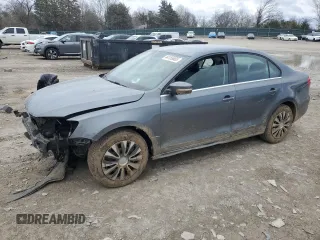 2013 Volkswagen Jetta SE z VIN 3VWDP7AJ4DM353578, wystawiony jako Copart lot #44155685 z przebiegiem 162 425 mil mil oraz Szkoda całkowita • Salvage title. Historia ofert i sprzedaży dostępna na DreamBid. Obrazek 1.