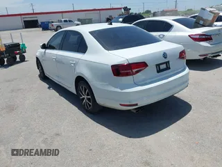 2017 Volkswagen Jetta SE с VIN 3VWDB7AJ4HM237494, выставлен на аукционе IAAI как лот 42765657 с пробегом 198 341 миль миль и . История ставок и продаж доступна на DreamBid. Изображение 3.