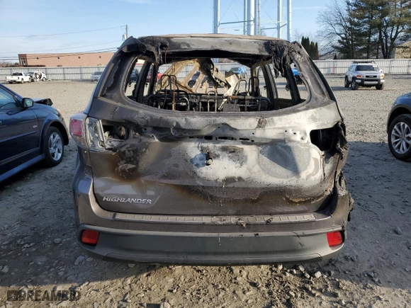 2016 Toyota Highlander LE with VIN 5TDZARFH3GS022202, listed as a Copart auction lot 47043585 with 0 mi miles and Salvage Title. Bid and sale history available at carsss.com. Image 6.