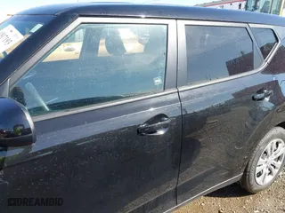 2020 Kia Soul LX with VIN KNDJ23AU9L7724587, listed as a IAAI auction lot 41817193 with 51,023 mi miles. Bid and sale history available at carsss.com. Image 15.
