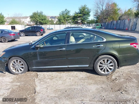 2010 Lexus ES 350 with VIN JTHBK1EG2A2360194, listed as a IAAI auction lot 41984429 with 227,332 mi miles. Bid and sale history available at carsss.com. Image 14.