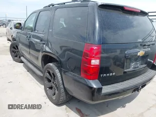 2007 Chevrolet Tahoe LT with VIN 1GNFC13087R188069, listed as a IAAI auction lot 42473664 with 195,237 mi miles and . Bid and sale history available at DreamBid. Image 3.
