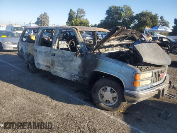 1994 GMC Suburban z VIN 1GKEC16K3RJ769051, wystawiony jako Copart lot #74576864 z przebiegiem Nie podano mil oraz Nie do naprawy • Non repairable. Historia ofert i sprzedaży dostępna na DreamBid. Obrazek 4.