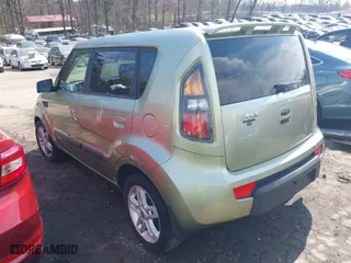 2010 Kia Soul ! with VIN KNDJT2A24A7148684, listed as a IAAI auction lot 41780462 with 95,834 mi miles. Bid and sale history available at carsss.com. Image 3.