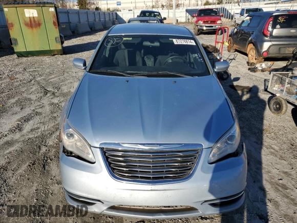 2014 Chrysler 200 LX with VIN 1C3CCBAG8EN172139, listed as a Copart auction lot 87278814 with 140,186 mi miles and Salvage Title. Bid and sale history available at carsss.com. Image 5.