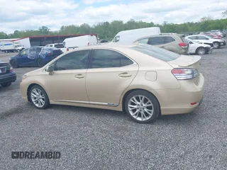 2010 Lexus HS 250h with VIN JTHBB1BA1A2009101, listed as a IAAI auction lot 42204254 with 317,679 mi miles and . Bid and sale history available at carsss.com. Image 14.