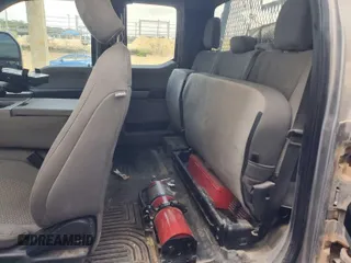 2020 Ford F-250 XL z VIN 1FT7X2B62LED95958, wystawiony jako IAAI lot #42555993 z przebiegiem 86 391 mil mil oraz . Historia ofert i sprzedaży dostępna na DreamBid. Obrazek 8.