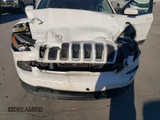 2016 Jeep Cherokee Latitude with VIN 1C4PJLCB1GW208034, listed as a Copart auction lot 45561445 with 139,307 mi miles and Salvage Title. Bid and sale history available at carsss.com. Image 14.