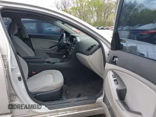 2011 Kia Optima LX with VIN KNAGM4A71B5149283, listed as a IAAI auction lot 42034379 with Not Provided miles and . Bid and sale history available at DreamBid. Image 5.
