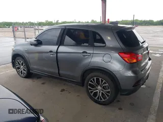 2018 Mitsubishi Outlander ES z VIN JA4AP3AU9JZ025019, wystawiony jako IAAI lot #42235095 z przebiegiem 71 671 mil mil oraz . Historia ofert i sprzedaży dostępna na DreamBid. Obrazek 13.
