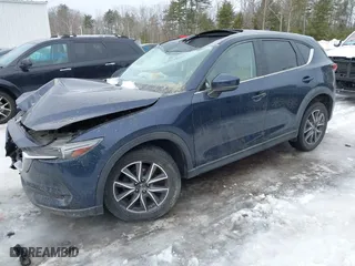 2017 Mazda CX-5 Grand Touring with VIN JM3KFBDL2H0135118, listed as a IAAI auction lot 41541118 with NaN miles. Bid and sale history available at carsss.com. Image 18.