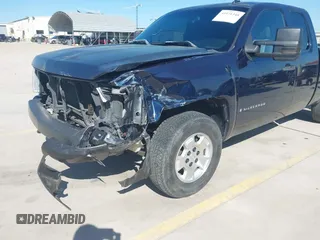 2007 Chevrolet Silverado 1500 Work Truck with VIN 1GCEK19C87E501718, listed as a IAAI auction lot 41971348 with 349,954 mi miles. Bid and sale history available at carsss.com. Image 6.