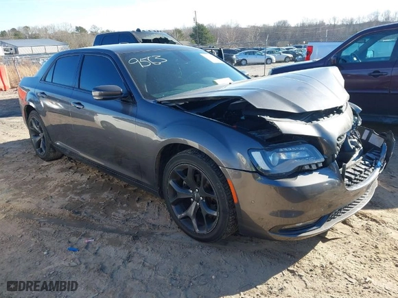 2021 Chrysler 300 with VIN 2C3CCABG6MH626419, listed as a IAAI auction lot 41639563 with NaN miles. Bid and sale history available at carsss.com. Image 1.