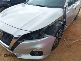 2019 Nissan Altima SV with VIN 1N4BL4DV6KC146908, listed as a IAAI auction lot 42342191 with 82,191 mi miles and . Bid and sale history available at DreamBid. Image 6.