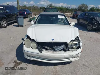 2004 Mercedes-Benz CLK 320 z VIN WDBTK65GX4T018556, wystawiony jako IAAI lot #41546296 z przebiegiem 100 585 mil mil oraz . Historia ofert i sprzedaży dostępna na DreamBid. Obrazek 12.
