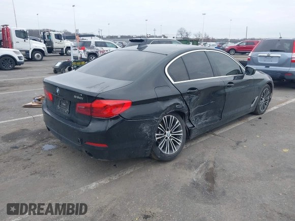 2019 BMW 5 Series 530i xDrive with VIN WBAJA7C51KWW26798, listed as a IAAI auction lot 41320980 with 65,865 mi miles. Bid and sale history available at carsss.com. Image 4.