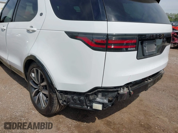 2021 Land Rover Discovery z VIN SALRT4RUXM2449829, wystawiony jako IAAI lot #42207245 z przebiegiem 54 328 mil mil oraz . Historia ofert i sprzedaży dostępna na DreamBid. Obrazek 18.
