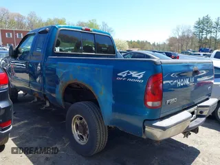2002 Ford F-350 XL with VIN 1FTSX31S12ED44853, listed as a IAAI auction lot 42079777 with 177,233 mi miles and . Bid and sale history available at DreamBid. Image 3.