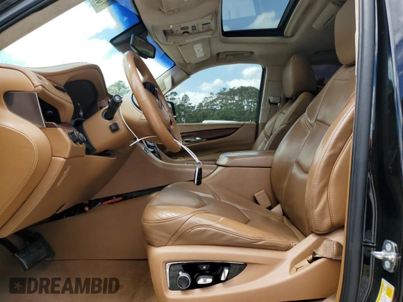 2016 Cadillac Escalade Platinum z VIN 1GYS4DKJ0GR165640, wystawiony jako Copart lot #52453805 z przebiegiem 103 086 mil mil oraz Szkoda całkowita • Salvage title. Historia ofert i sprzedaży dostępna na DreamBid. Obrazek 7.