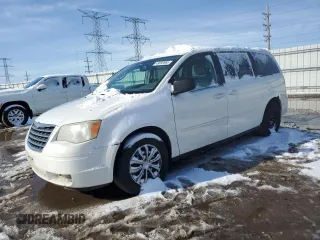 2009 Chrysler Town & Country LX with VIN 2A8HR44E19R651056, listed as a Copart auction lot 49892665 with 169,755 mi miles and Salvage Title. Bid and sale history available at carsss.com. Image 1.