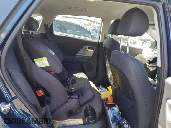 2018 Kia Niro FE with VIN KNDCB3LC3J5153586, listed as a Copart auction lot 67864184 with 86,574 mi miles and Salvage Title. Bid and sale history available at carsss.com. Image 10.