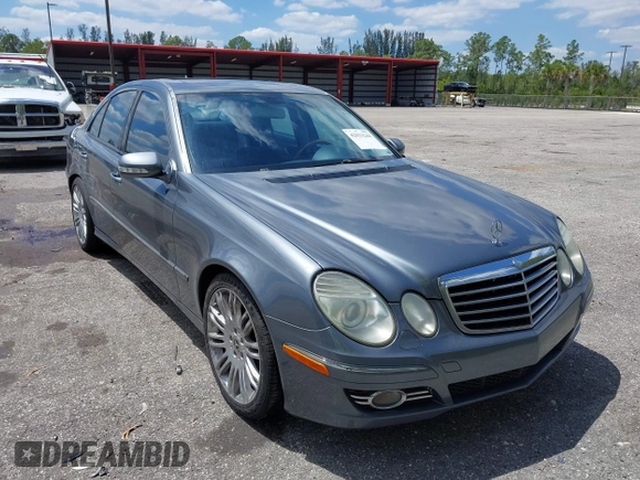 2008 Mercedes-Benz E-Class Luxury 3.5L with VIN WDBUF56X28B350102, listed as a IAAI auction lot 42033244 with 257,767 mi miles. Bid and sale history available at carsss.com. Image 12.