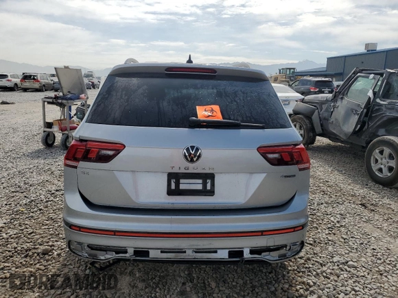 2022 Volkswagen Tiguan SE R-Line Black with VIN 3VV8B7AX5NM072366, listed as a Copart auction lot 60325565 with Not provided miles and Salvage title. Bid and sale history available at DreamBid. Image 6.