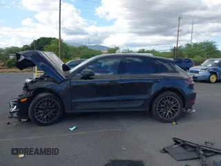 2018 Porsche Macan with VIN WP1AA2A50JLB09838, listed as a IAAI auction lot 42361463 with Not provided miles and . Bid and sale history available at DreamBid. Image 15.