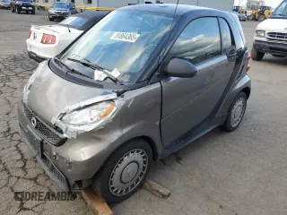 2013 Smart fortwo Pure with VIN WMEEJ3BA6DK653471, listed as a Copart auction lot 51864365 with 129,778 mi miles and Clean Title. Bid and sale history available at carsss.com. Image 1.