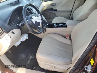 2010 Toyota Venza z VIN 4T3ZA3BB0AU029855, wystawiony jako Copart lot #49060565 z przebiegiem Nie podano mil oraz Szkoda całkowita • Salvage title. Historia ofert i sprzedaży dostępna na DreamBid. Obrazek 7.