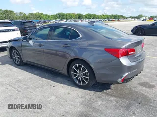 2019 Acura TLX z VIN 19UUB2F38KA002232, wystawiony jako IAAI lot #42271717 z przebiegiem 27 945 mil mil oraz . Historia ofert i sprzedaży dostępna na DreamBid. Obrazek 3.