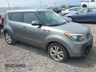 2016 Kia Soul + z VIN KNDJP3A57G7317559, wystawiony jako IAAI lot #42439130 z przebiegiem 137 757 mil mil oraz . Historia ofert i sprzedaży dostępna na DreamBid. Obrazek 1.