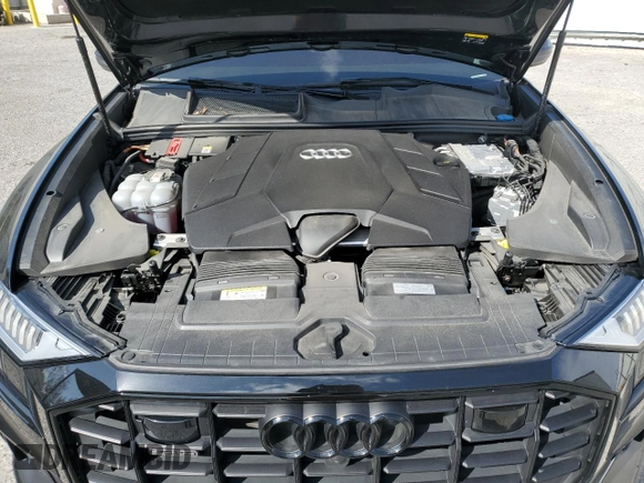 2023 Audi Q8 Prestige z VIN WA1FVBF13PD024555, wystawiony jako Copart lot #53572195 z przebiegiem 10 498 mil mil oraz Szkoda całkowita • Salvage title. Historia ofert i sprzedaży dostępna na DreamBid. Obrazek 12.