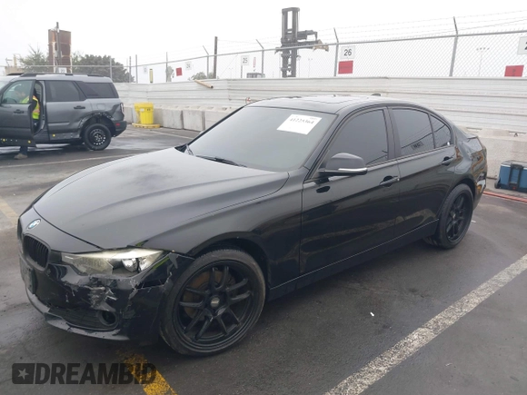2014 BMW 3 Series 320i with VIN WBA3B1C59EK130839, listed as a IAAI auction lot 41225364 with 131,312 mi miles. Bid and sale history available at carsss.com. Image 18.