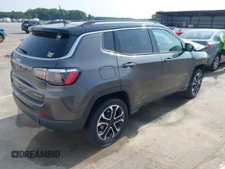 2022 Jeep Compass Limited with VIN 3C4NJDCB2NT118200, listed as a IAAI auction lot 42403038 with 39,005 mi miles and . Bid and sale history available at DreamBid. Image 4.