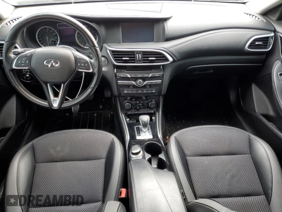 2018 Infiniti QX30 Premium z VIN SJKCH5CP7JA003241, wystawiony jako Copart lot #82825934 z przebiegiem 64 411 mil mil oraz Szkoda całkowita • Salvage title. Historia ofert i sprzedaży dostępna na DreamBid. Obrazek 8.