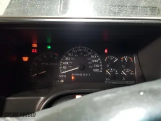 2000 Chevrolet Tahoe Limited with VIN 1GNEC13R2YR138067, listed as a Copart auction lot 44928635 with 193,165 mi miles and Salvage Title. Bid and sale history available at carsss.com. Image 9.