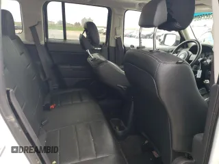 2017 Jeep Patriot High Altitude z VIN 1C4NJRFB4HD196268, wystawiony jako Copart lot #53835805 z przebiegiem 117 110 mil mil oraz Szkoda całkowita • Salvage title. Historia ofert i sprzedaży dostępna na DreamBid. Obrazek 11.