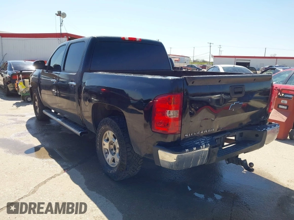 2013 Chevrolet Silverado 1500 LT with VIN 3GCPKSE70DG106167, listed as a IAAI auction lot 41745580 with 205,870 mi miles. Bid and sale history available at carsss.com. Image 3.