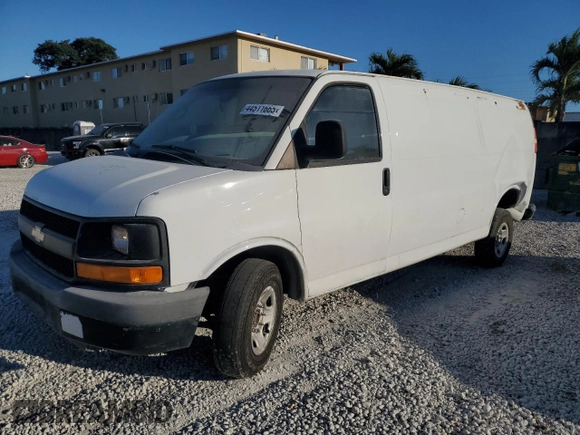 2013 Chevrolet Express Cargo Van with VIN 1GCWGGBA5D1104262, listed as a Copart auction lot 44511665 with 153,283 mi miles and Salvage Title. Bid and sale history available at carsss.com. Image 1.