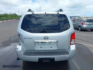 2012 Nissan Pathfinder LE with VIN 5N1AR1NN1CC607558, listed as a IAAI auction lot 39839685 with 147,975 mi miles. Bid and sale history available at carsss.com. Image 17.