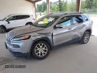 2018 Jeep Cherokee Latitude Plus z VIN 1C4PJLLB9JD573435, wystawiony jako IAAI lot #42163796 z przebiegiem 57 486 mil mil oraz . Historia ofert i sprzedaży dostępna na DreamBid. Obrazek 2.