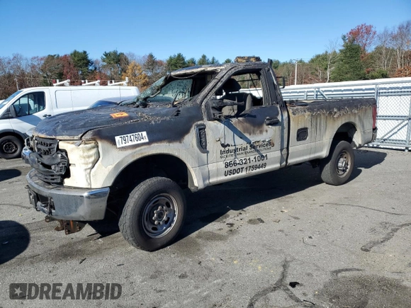 2017 Ford Super Duty F-250 SRW XLT with VIN 1FTBF2B63HEB49084, listed as a Copart auction lot 79747604 with Not Provided miles and Salvage Title. Bid and sale history available at carsss.com. Image 1.